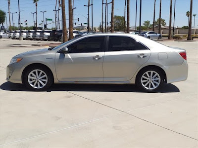 2014 Toyota Camry Hybrid LE