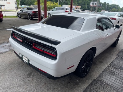 2018 Dodge CHALLENGER SXT