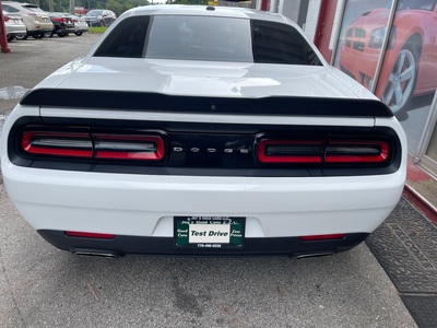 2018 Dodge CHALLENGER SXT