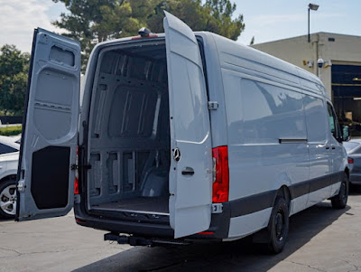 2024 Mercedes-Benz Sprinter Cargo Van