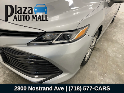 2018 Toyota Camry Hybrid LE