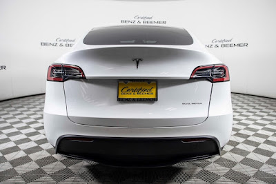 2023 Tesla Model Y Long Range