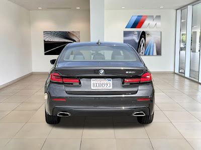 2021 BMW 5 Series 530i