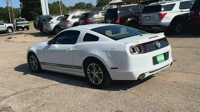 2014 Ford Mustang V6 Premium