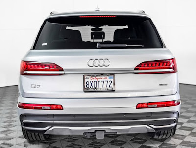 2021 Audi Q7 Premium Plus