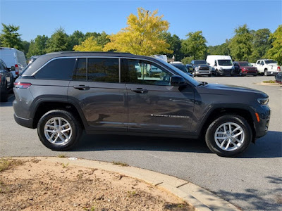 2024 Jeep Grand Cherokee Laredo