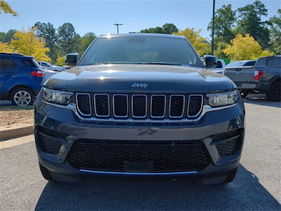 2024 Jeep Grand Cherokee Laredo