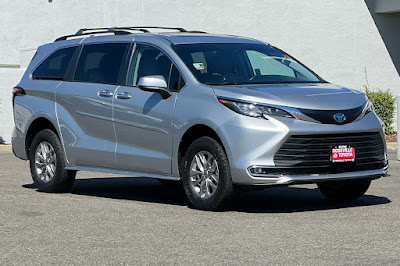 2022 Toyota Sienna XLE