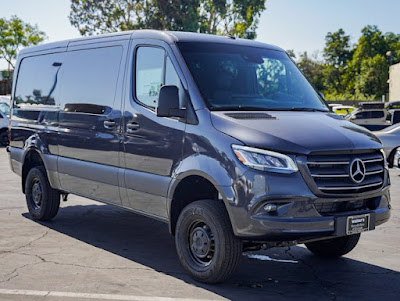 2024 Mercedes-Benz Sprinter Crew Van