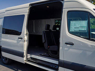 2024 Mercedes-Benz Sprinter Crew Van