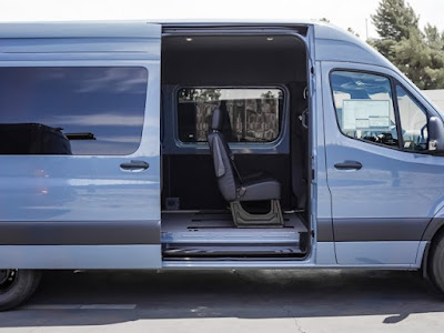 2024 Mercedes-Benz Sprinter Crew Van