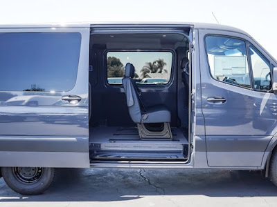 2024 Mercedes-Benz Sprinter Crew Van