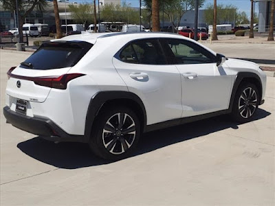 2023 Lexus UX 250h Base