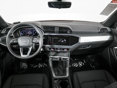 2024 Audi Q3 45 S line Premium