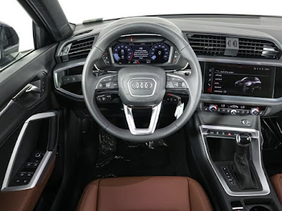 2024 Audi Q3 45 S line Premium