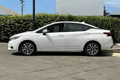 2021 Nissan Versa 1.6 SV