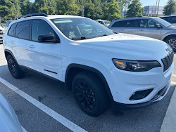 2023 Jeep Cherokee Altitude