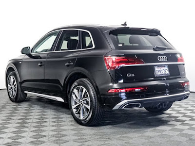 2022 Audi Q5 S line Premium Plus