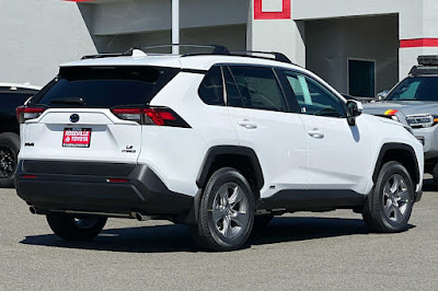 2024 Toyota RAV4 Hybrid LE