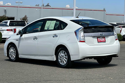 2015 Toyota Prius Plug-In BASE