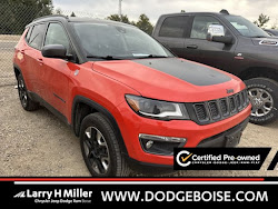 2018 Jeep Compass Trailhawk 4X4! LOW MILES!