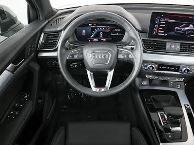 2024 Audi Q5 S line Premium Plus