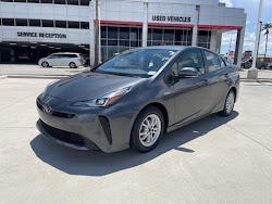 2021 Toyota Prius LE