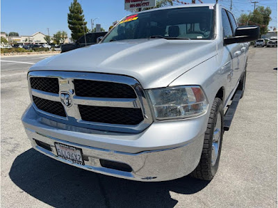 2019 RAM 1500 Classic Crew Cab SLT Pickup 4D 6 1/3 ft