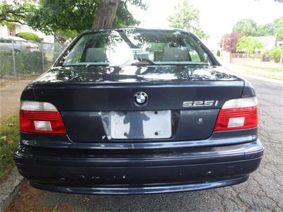 2003 BMW 5 Series 525i Sedan
