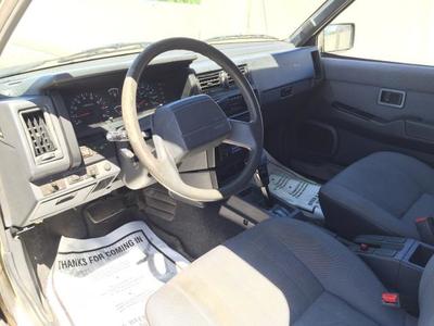 1993 Nissan Pathfinder XE SUV