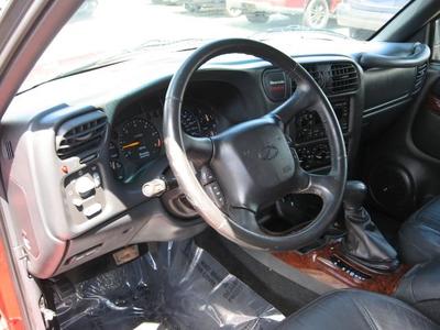 2000 Oldsmobile Bravada SUV