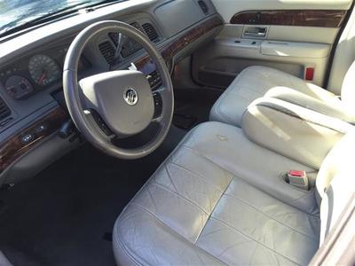 2005 Mercury Grand Marquis LS Premium Sedan