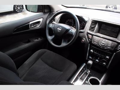 2014 Nissan Pathfinder Platinum SUV
