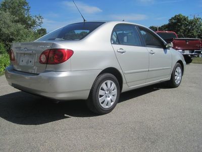2004 Toyota Corolla LE